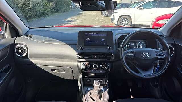 Hyundai KONA 1.0 TGDi 48V MHEV SE Connect 5dr Petrol Hatchback Red