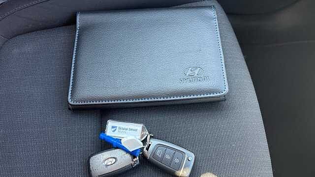 Hyundai KONA 1.0 TGDi 48V MHEV SE Connect 5dr Petrol Hatchback Red