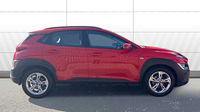 Hyundai KONA 1.0 TGDi 48V MHEV SE Connect 5dr Petrol Hatchback Red
