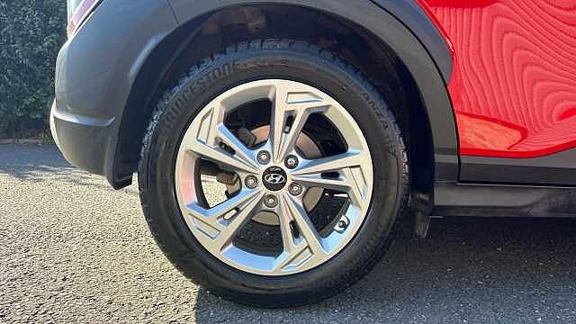 Hyundai KONA 1.0 TGDi 48V MHEV SE Connect 5dr Petrol Hatchback Red