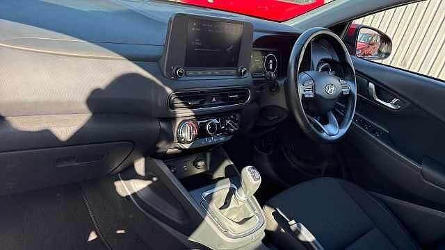 Hyundai KONA 1.0 TGDi 48V MHEV SE Connect 5dr Petrol Hatchback Red