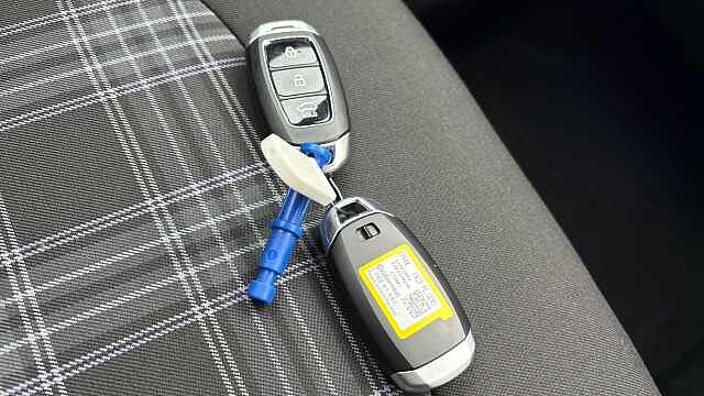 Hyundai I10 1.0 [63] Premium 5dr Auto [Nav] Petrol Hatchback Black