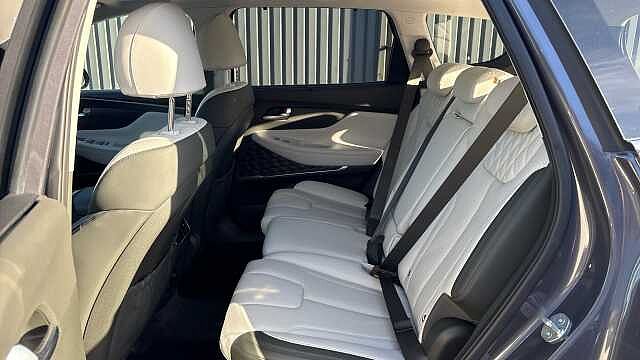 Hyundai SANTA FE 1.6 TGDi Plug-in Hybrid Ultimate 5dr 4WD Auto Estate