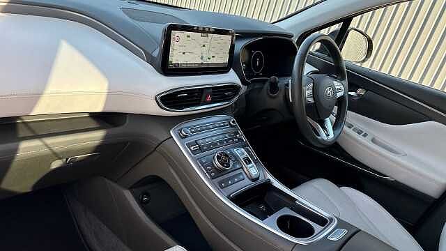 Hyundai SANTA FE 1.6 TGDi Plug-in Hybrid Ultimate 5dr 4WD Auto Estate