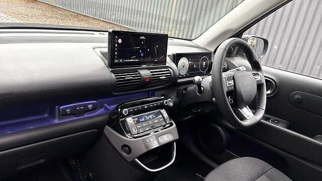 Hyundai INSTER 85kW 02 49kWh 5dr Auto Electric Hatchback