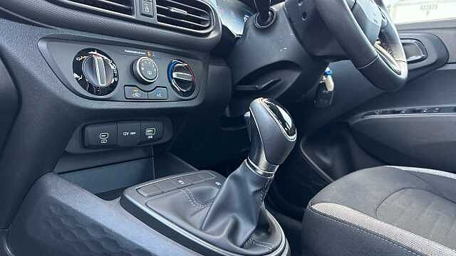 Hyundai i10 1.0 [63] Advance 5dr Auto [Nav] Petrol Hatchback