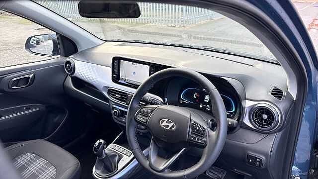 Hyundai i10 1.2 [79] Premium 5dr Auto [Nav] Petrol Hatchback