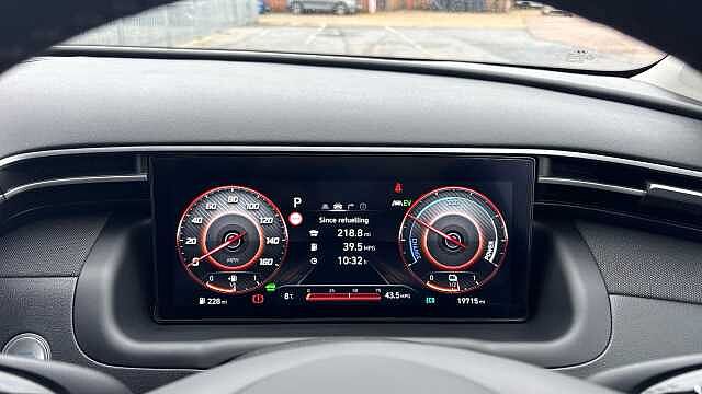 Hyundai TUCSON 1.6 TGDi Hybrid 230 Premium 5dr 2WD Auto Hybrid Estate