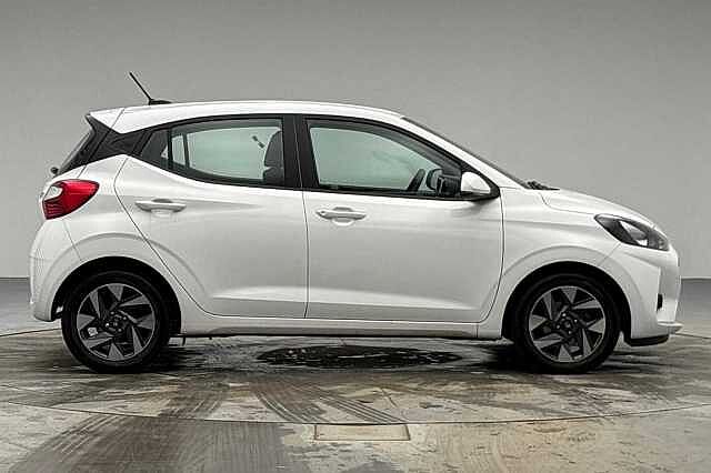 Hyundai TUCSON 1.6T Hybrid Advance 5dr Auto Hybrid Estate Black