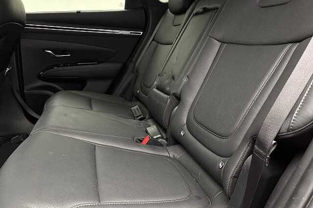 Hyundai TUCSON 1.6T Hybrid Advance 5dr Auto Hybrid Estate Black