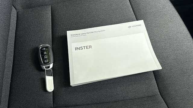 Hyundai INSTER 85kW 02 49kWh 5dr Auto Electric Hatchback Pearl - Abyss Black