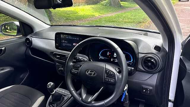 Hyundai i10 1.0 Advance 5dr Petrol Hatchback