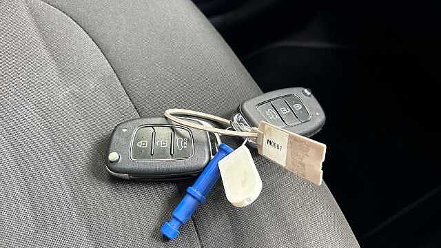 Hyundai i10 1.0 Advance 5dr Petrol Hatchback