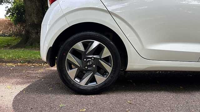 Hyundai i10 1.0 Advance 5dr Petrol Hatchback