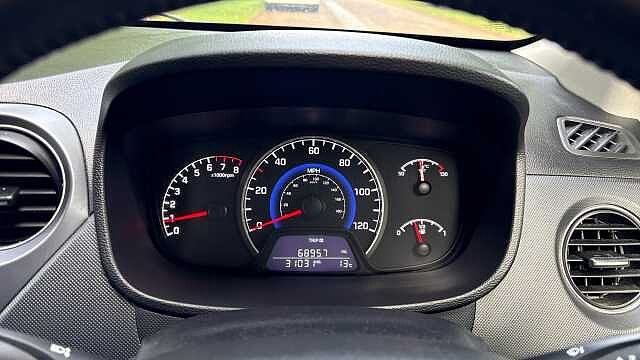 Hyundai i10 1.0 Play 5dr Petrol Hatchback