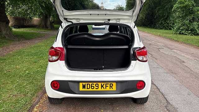 Hyundai i10 1.0 Play 5dr Petrol Hatchback