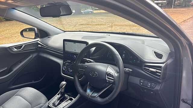 Hyundai IONIQ 1.6 GDi Hybrid Premium 5dr DCT Hybrid Hatchback