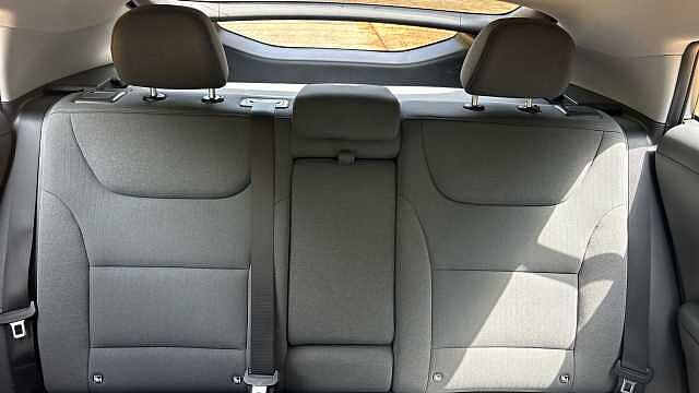 Hyundai IONIQ 1.6 GDi Hybrid Premium 5dr DCT Hybrid Hatchback