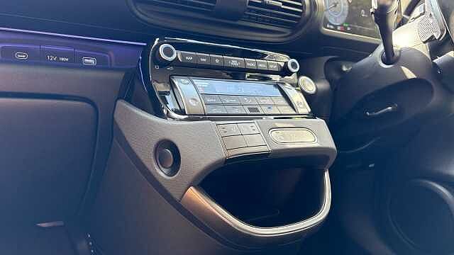 Hyundai INSTER 85kW 02 49kWh 5dr Auto Electric Hatchback