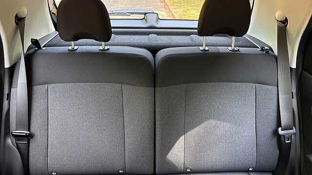 Hyundai INSTER 85kW 01 49kWh 5dr Auto Electric Hatchback