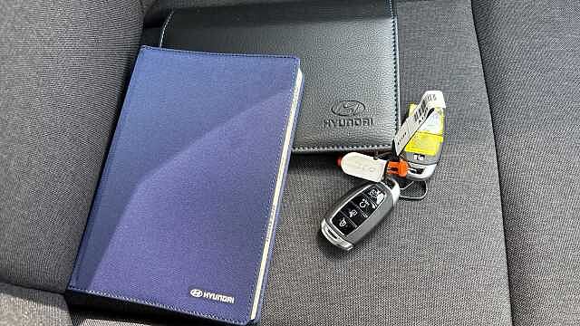 Hyundai INSTER 85kW 01 49kWh 5dr Auto Electric Hatchback