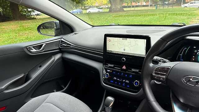 Hyundai IONIQ 1.6 GDi Hybrid 1st Edition 5dr DCT Hybrid Hatchback