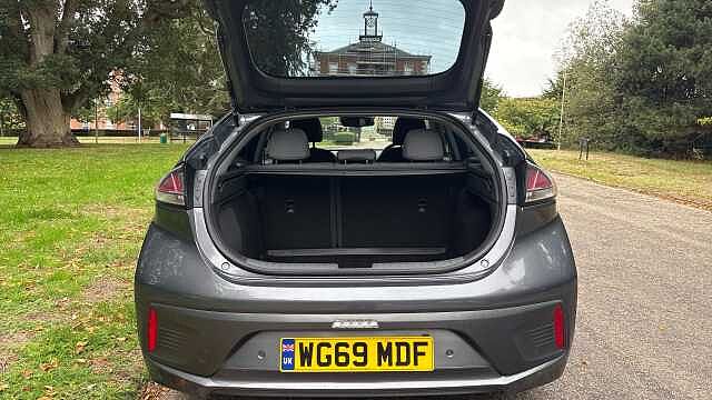 Hyundai IONIQ 1.6 GDi Hybrid 1st Edition 5dr DCT Hybrid Hatchback