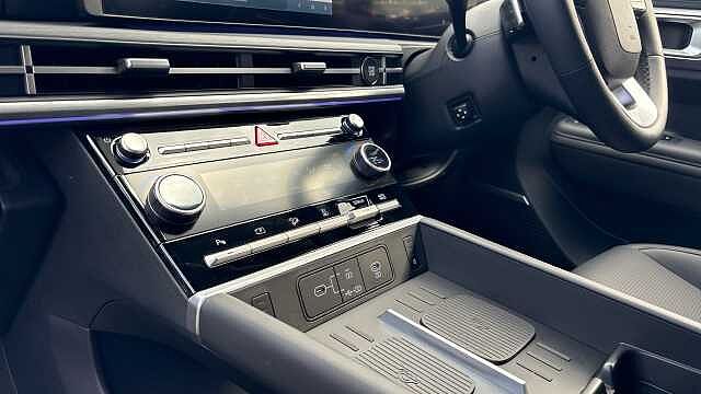 Hyundai SANTA FE 1.6 TGDi Plug-in Hybrid Ultimate 5dr 4WD Auto Estate