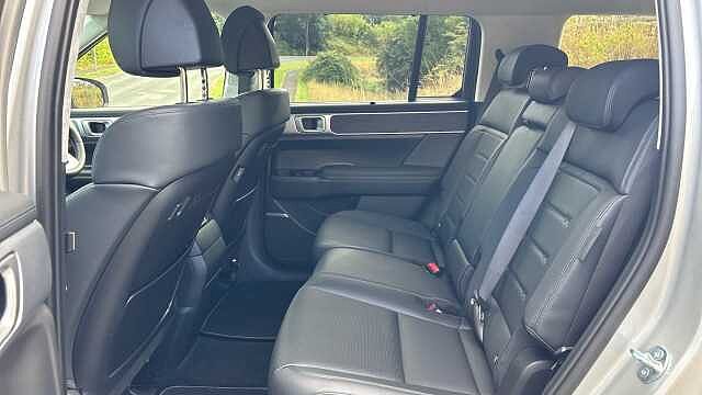 Hyundai SANTA FE 1.6 TGDi Plug-in Hybrid Ultimate 5dr 4WD Auto Estate