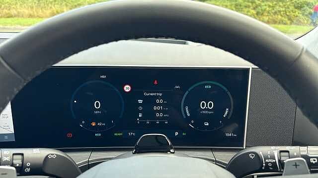 Hyundai SANTA FE 1.6 TGDi Plug-in Hybrid Ultimate 5dr 4WD Auto Estate