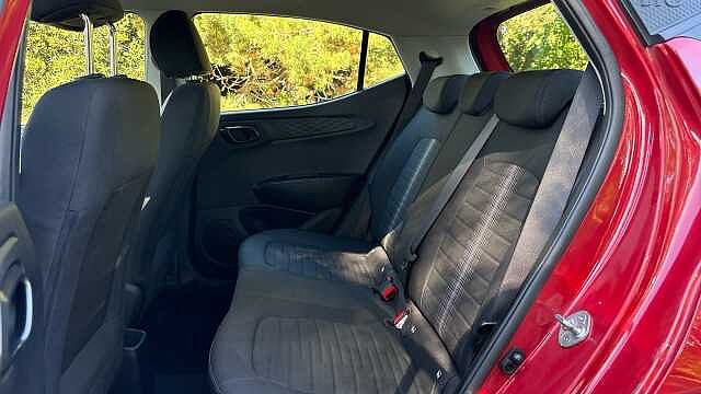Hyundai i10 1.2 MPi SE Connect 5dr Petrol Hatchback